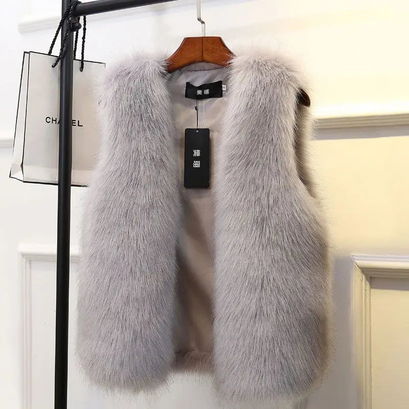 Charly Fashion | For Women Luxury and Warmth for the Cold Seasons