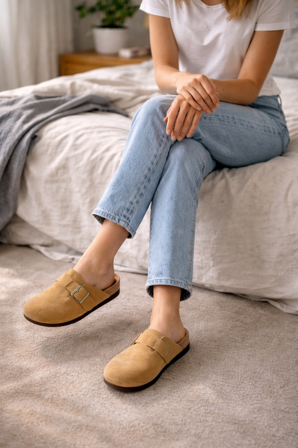 Charly Women's Clogs Buckle Design Slippers