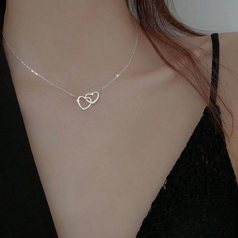 Charly | Heart Necklace with Rotating Rose Gift Box