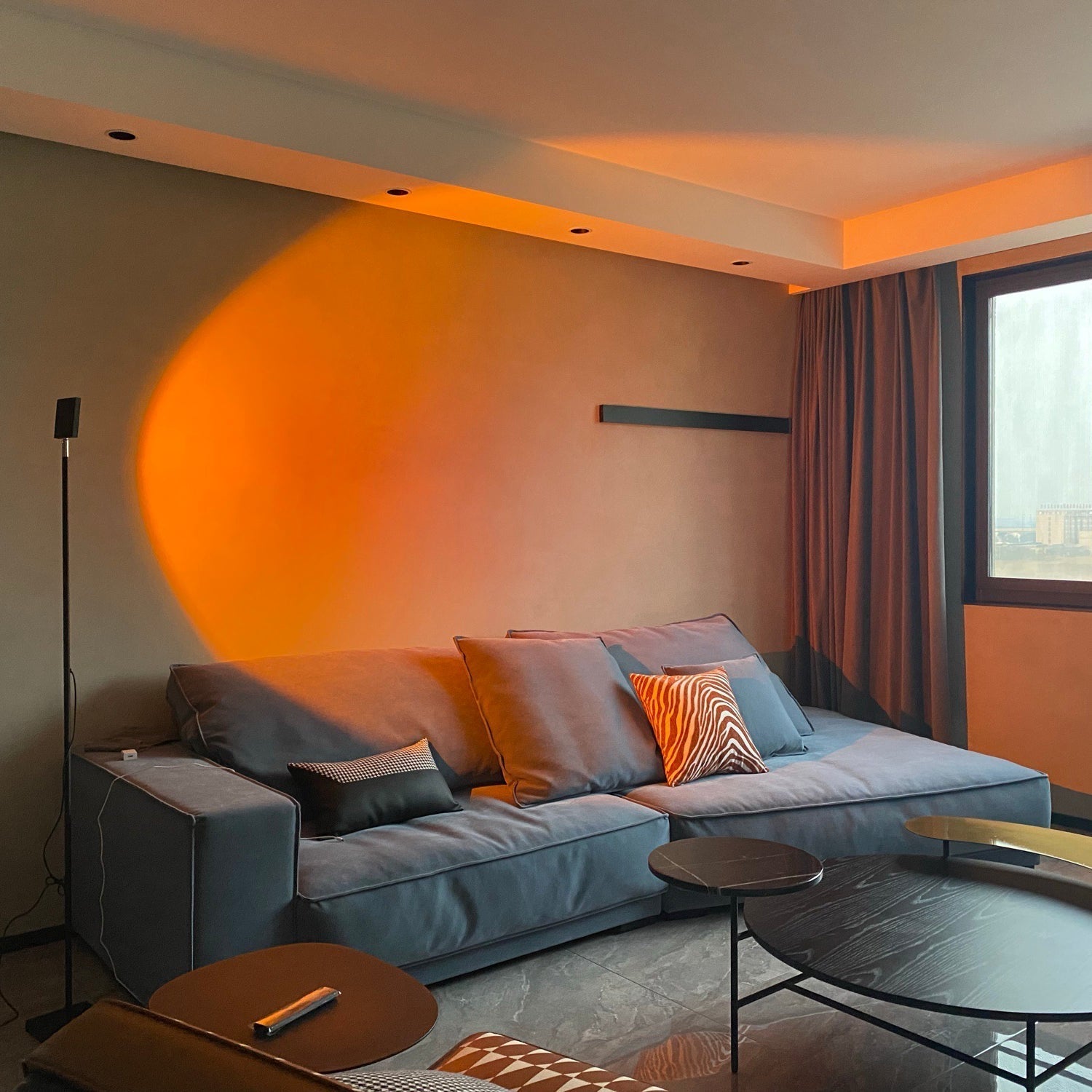 Charly | LED Color Projector Floor Lamp | Minimalist Halo Light Effect