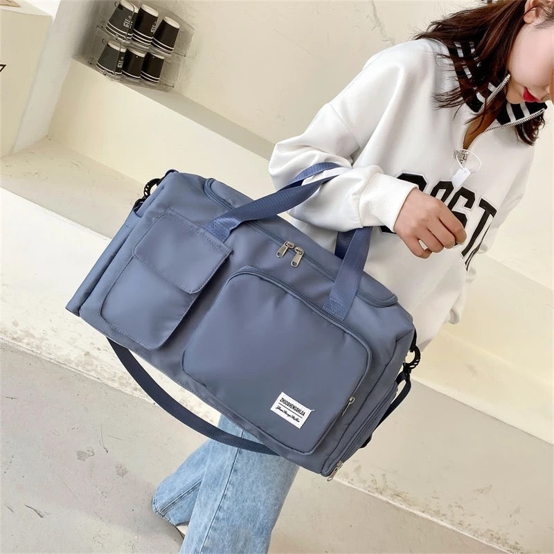 Charly | Multi-pocket travel bag, sports and gym bag with separate shoe compartment