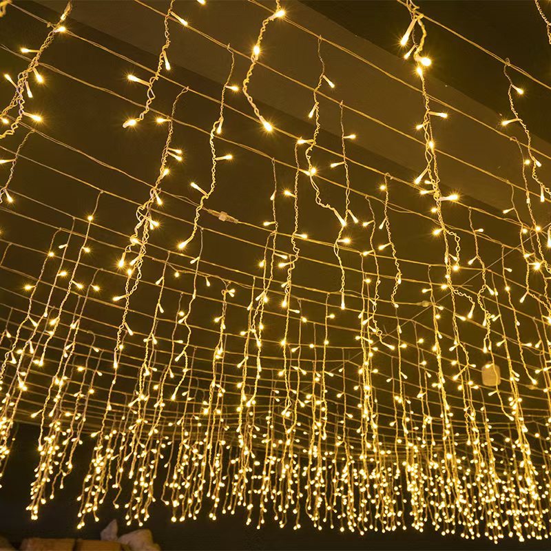 Charly | Quntis 50m LED Icicle Light String | IP44 Weatherproof | 36V Low Voltage | 500+ LEDs | Icicle Waterfall Effect | Warm White