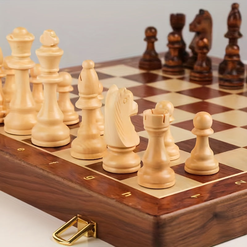 Charly | RoyalWood Luxury Chess Set – Solid Wood Chessboard with Finely Detailed Pieces