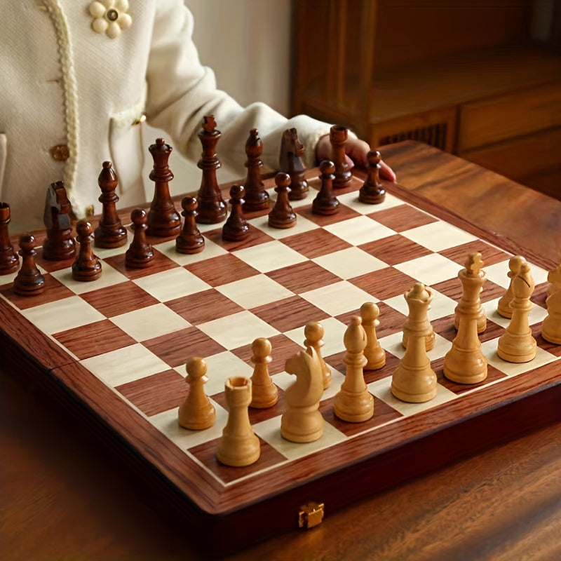 Charly | RoyalWood Luxury Chess Set – Solid Wood Chessboard with Finely Detailed Pieces