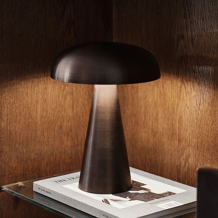 Charly | Wireless Table Lamp | Rechargeable Mushroom Design