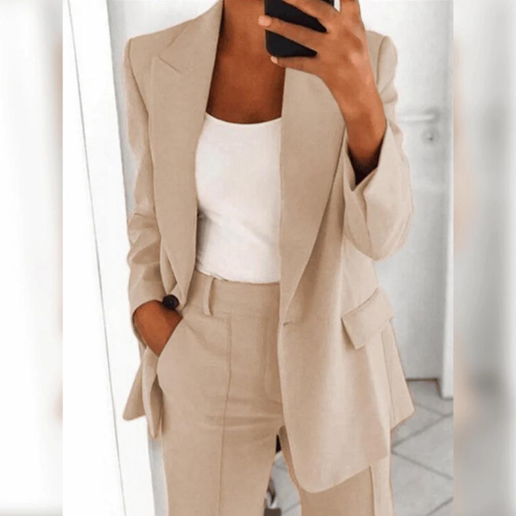 Charly | Women's Two-Piece Suit Set - Notch Lapel Blazer & Trousers