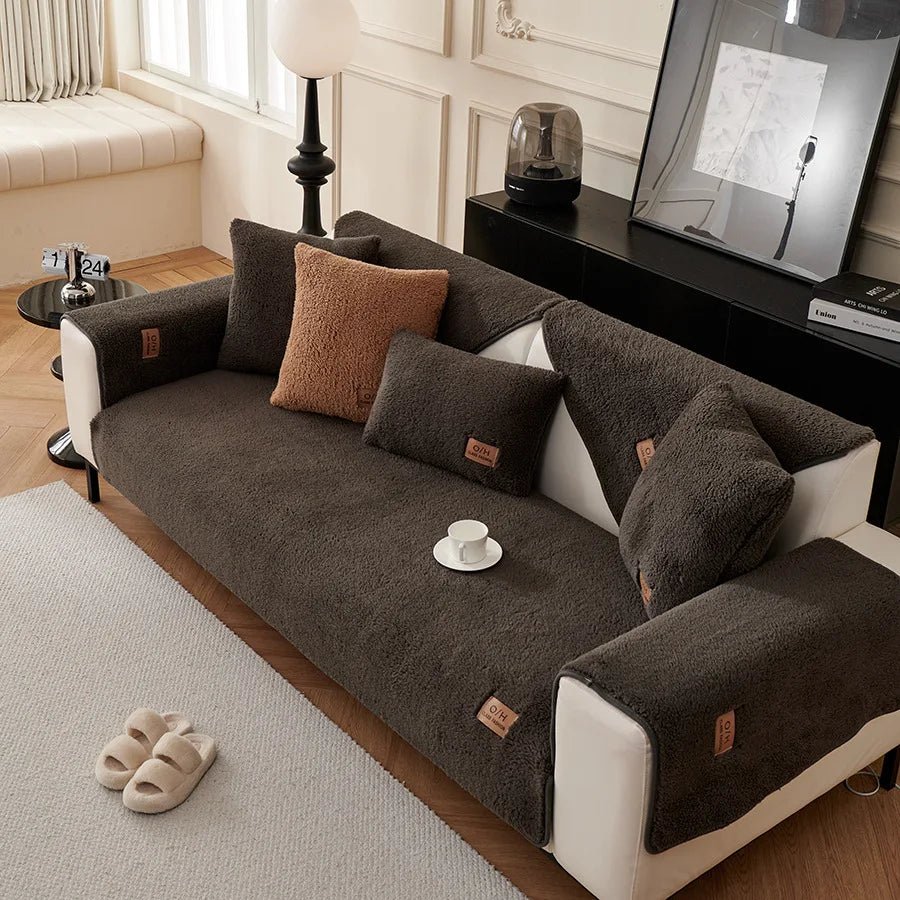 COUCHCLOUD – Plush Sofa Cover Made of Polyester Fiber for Warmth and Protection