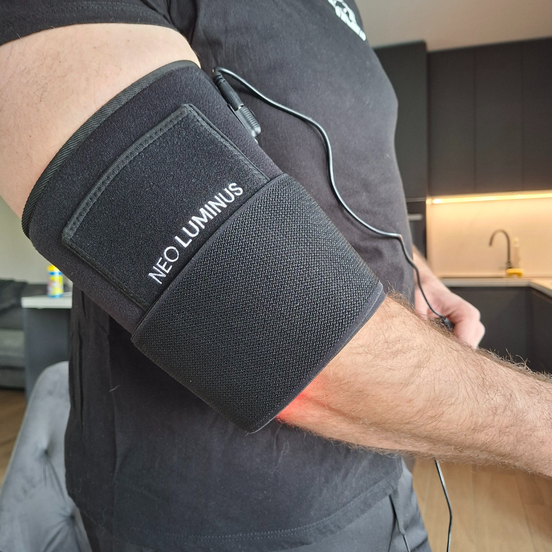 Dual-Wavelength Red & Near-Infrared Light Therapy Pad for Elbow & Joint Comfort