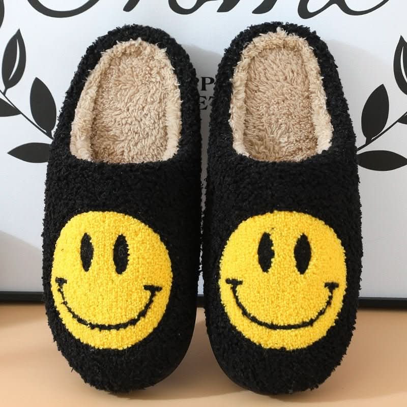 FLUFFYSMILE – Cozy Winter Slippers with Smiley and Thickened Silicone Sole