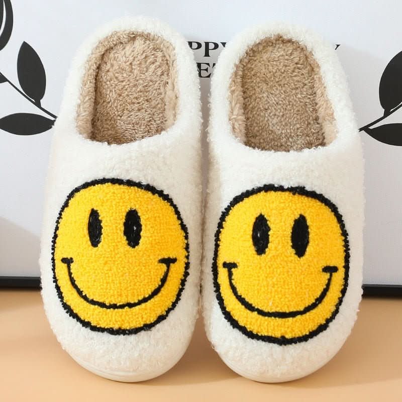 FLUFFYSMILE – Cozy Winter Slippers with Smiley and Thickened Silicone Sole