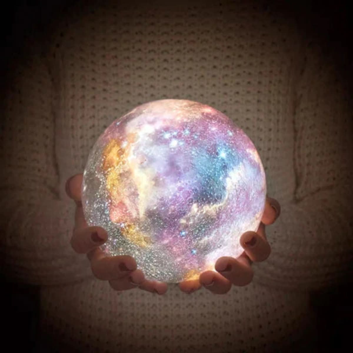 GALAXY MOONLAMP - 3D moon lamp with 16 colours & wooden stand
