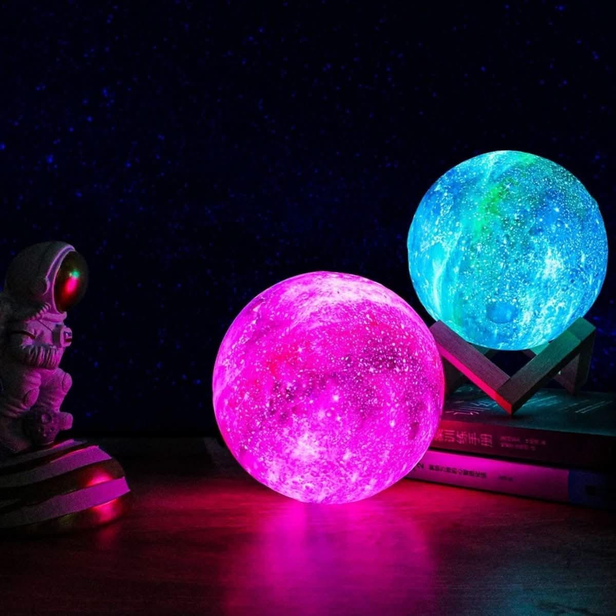 GALAXY MOONLAMP - 3D moon lamp with 16 colours & wooden stand