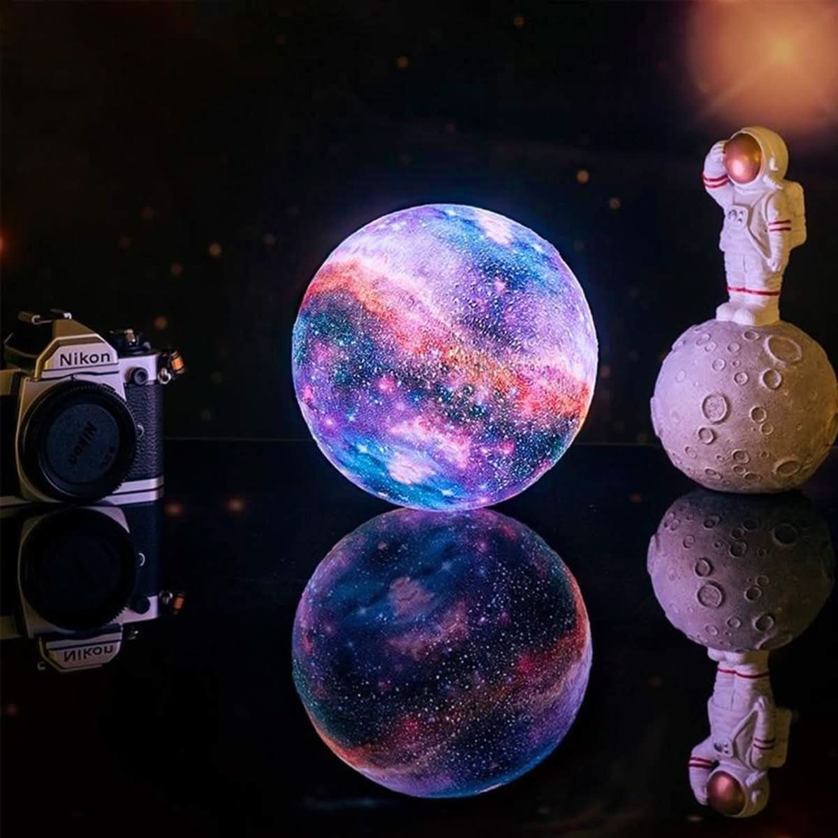 GALAXY MOONLAMP - 3D moon lamp with 16 colours & wooden stand