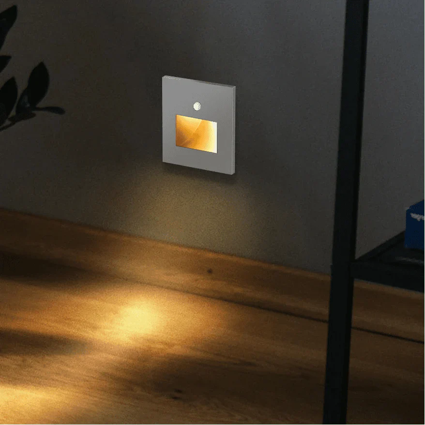 GLOWPATH – LED step light with motion detection for gentle ambient lighting