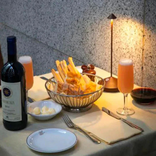 Minimalist LED Table Lamp - Waterproof & Dimmable Cordless Lighting