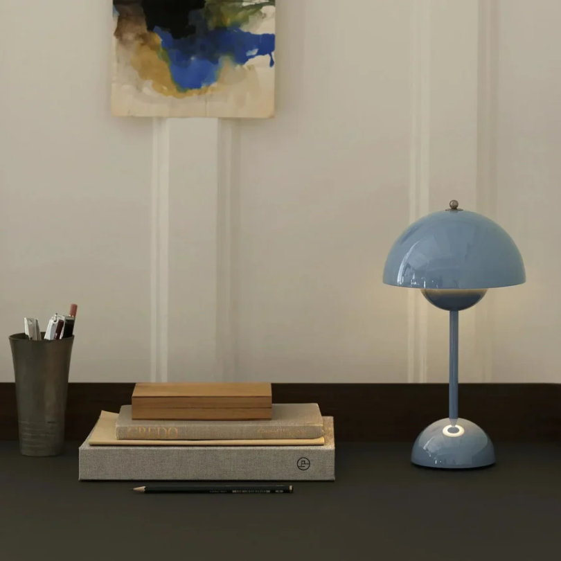 Modern Touch Sensitive Table Lamp - LumiTouch