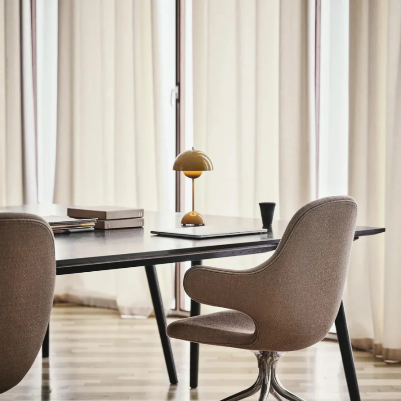 Modern Touch Sensitive Table Lamp - LumiTouch