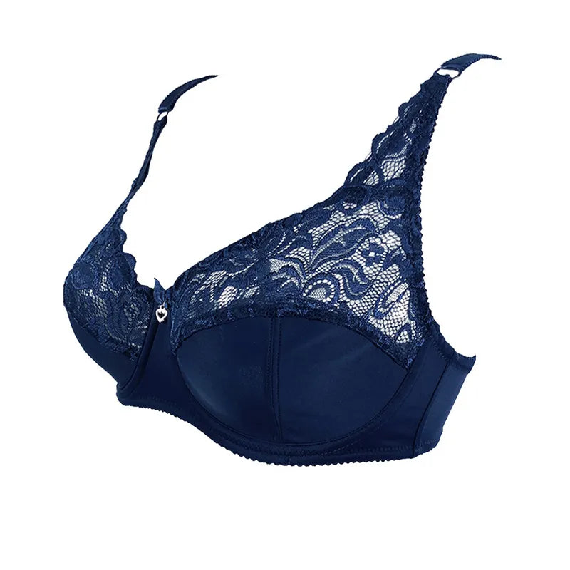 Plus-size lace push-up bra
