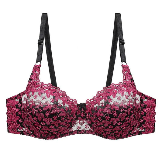 Plus-size push-up bra in embroidered lace