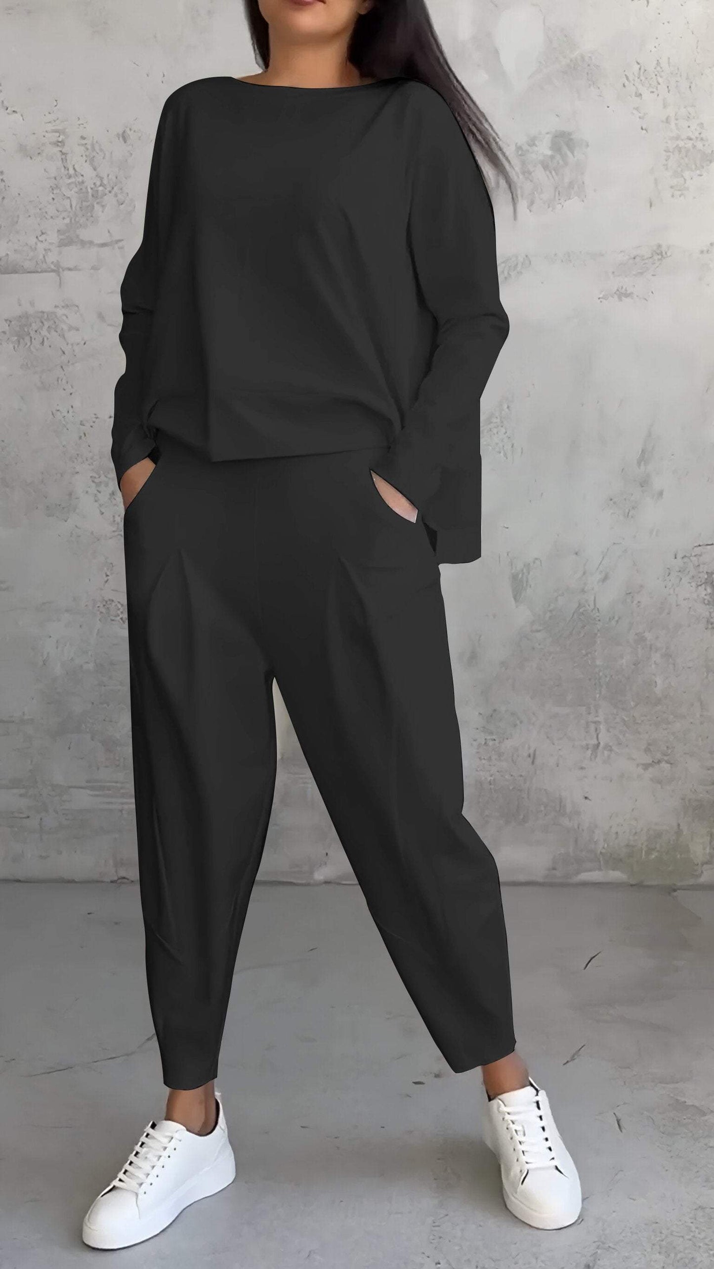 Two-Piece Leisure Suit with Round Neck and Long Sleeves