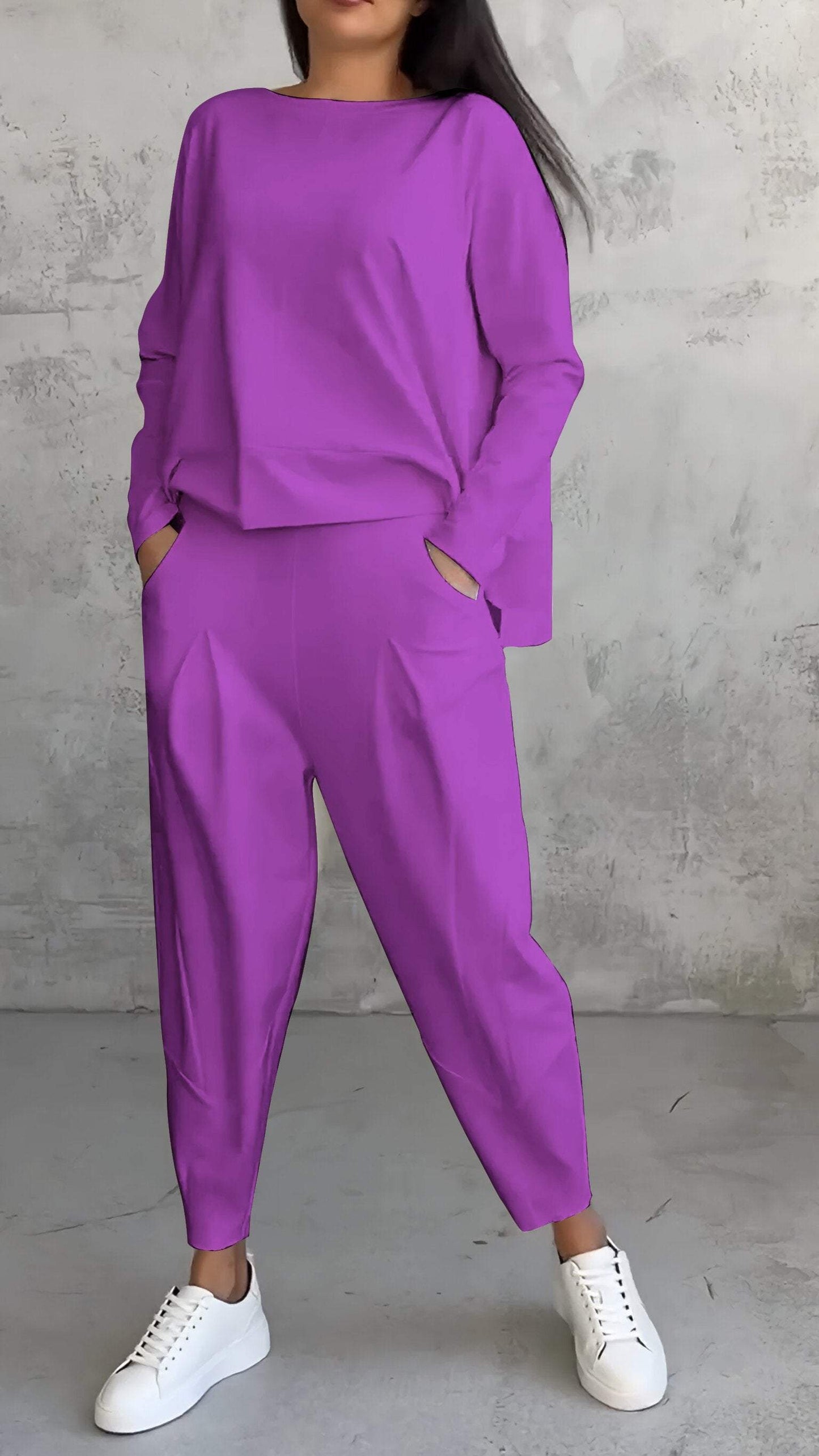 Two-Piece Leisure Suit with Round Neck and Long Sleeves