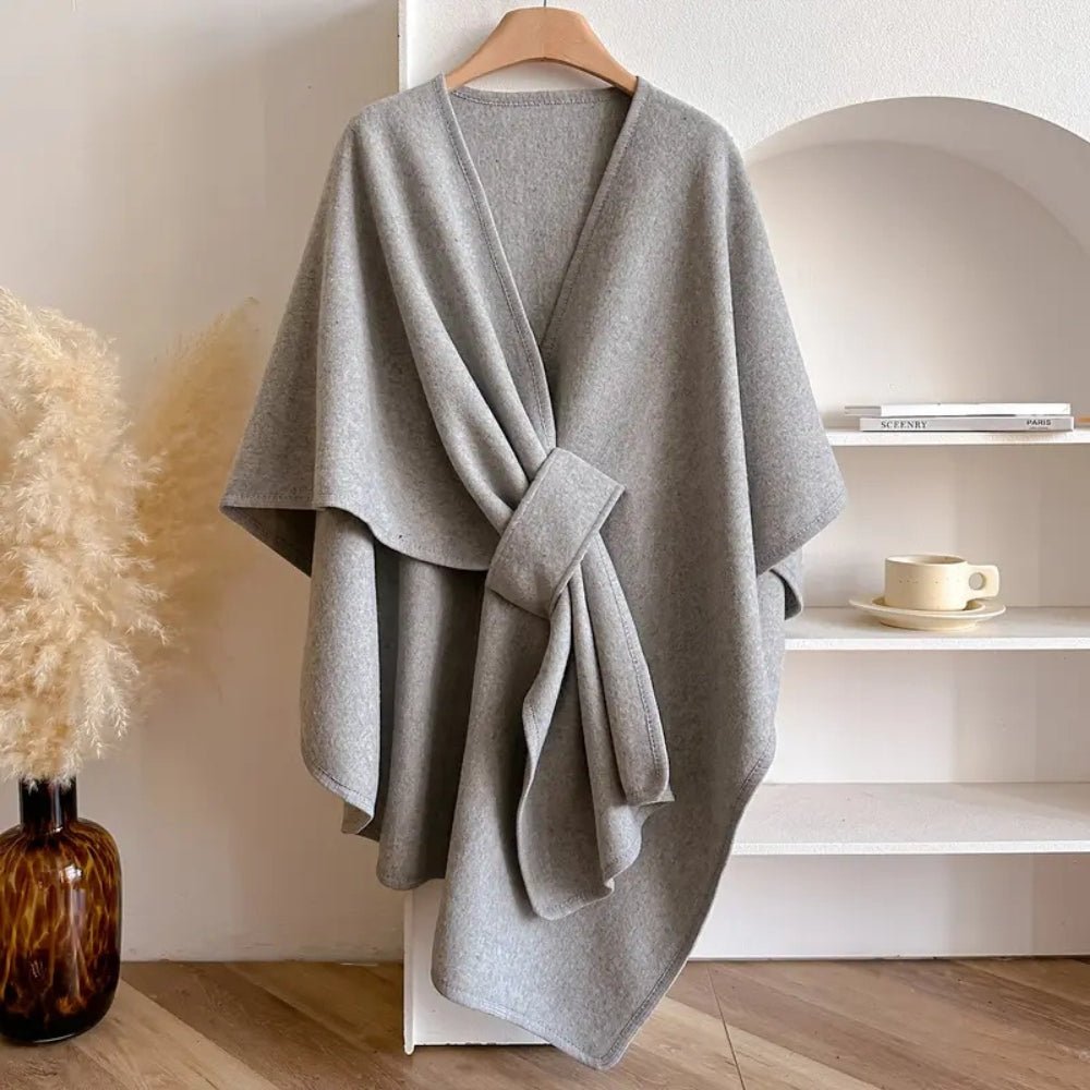 WINDWRAP – Luxurious poncho-scarf-coat for all seasons